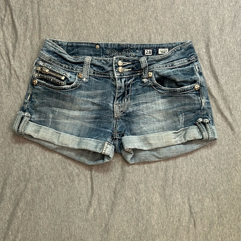 Miss Me shorts size 28